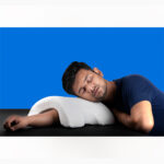Cuddles arm support portable arched pillow