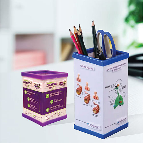 Mnemonic pen stand